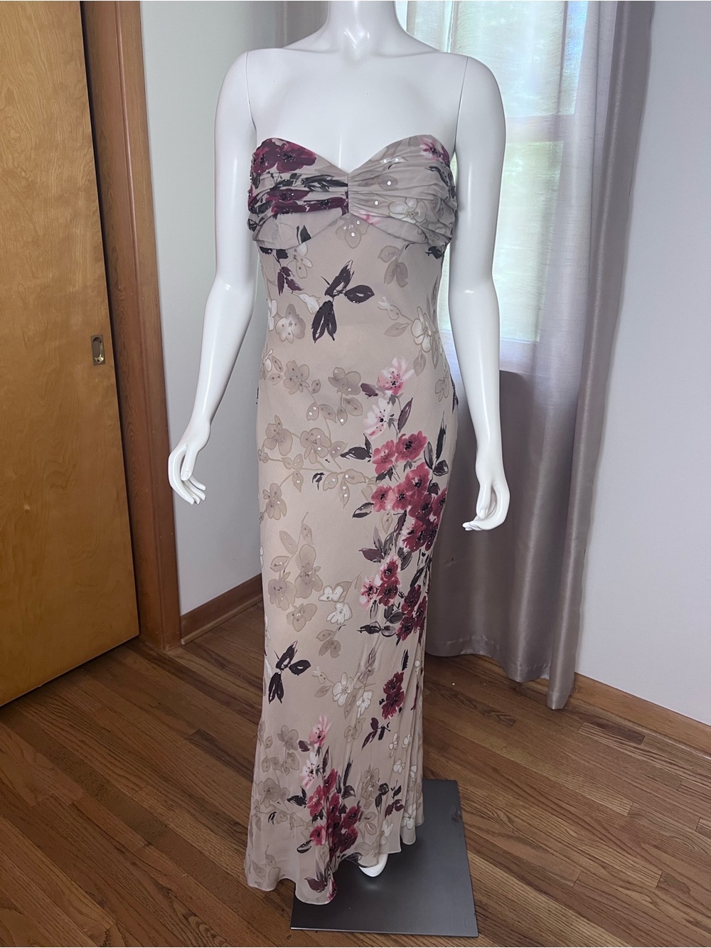 Vintage %100 Silk Strapless Dress with Red and Brown Floral Design